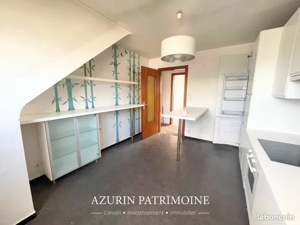 Appartement 3/4 pièces - 93m² (112 au sol) - Strasbourg Neudorf/Meinau