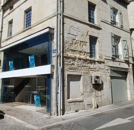 Immeuble 100 m²