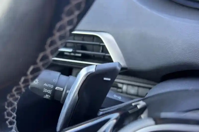 Peugeot 3008 puretech 130ch s&amp;s eat8 — photo 31
