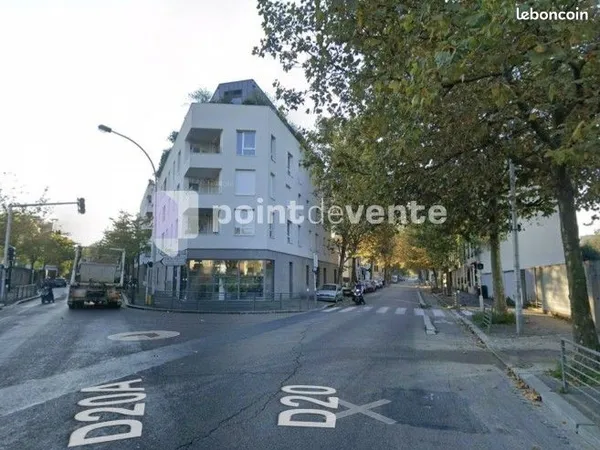 Garage/Station service 188 m²