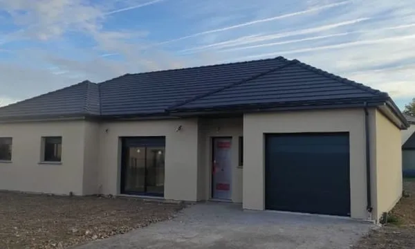 Terrain 700 m²