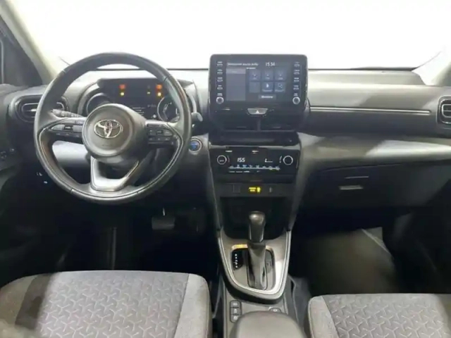 Toyota Yaris hybride 116h 2wd design — photo 8