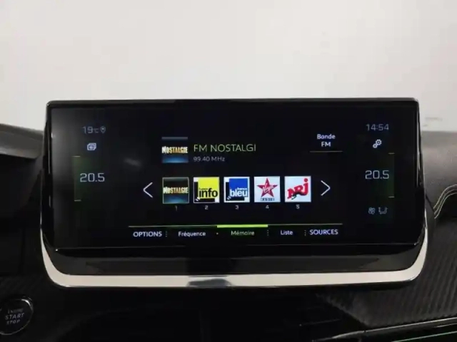 Peugeot 2008 1.2 puretech 130ch s&amp;s gt eat8 — photo 15