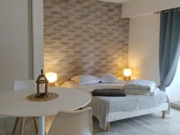 Studio 1 pièce 28 m²