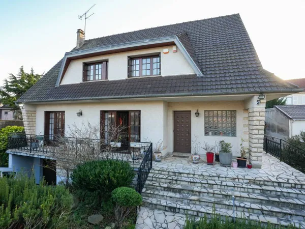 Maison de ville 8 pièces 176 m²