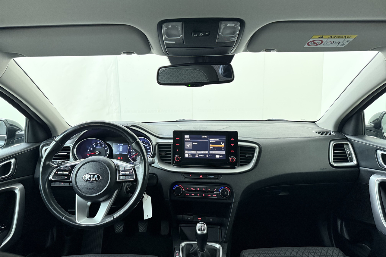 Kia Xceed — photo 9