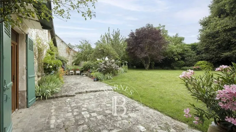 Photo 21