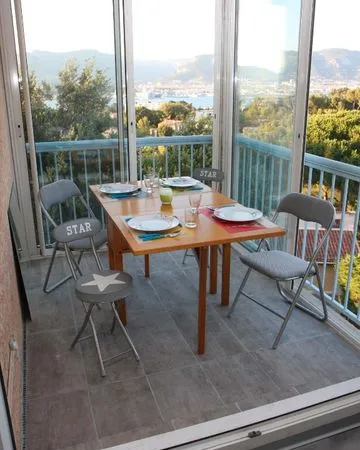Studio avec une magnifique vue sur Toulon
