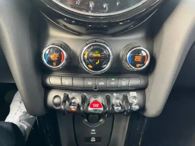 Mini Mini cooper 136ch  edition camden bva7 — photo 13