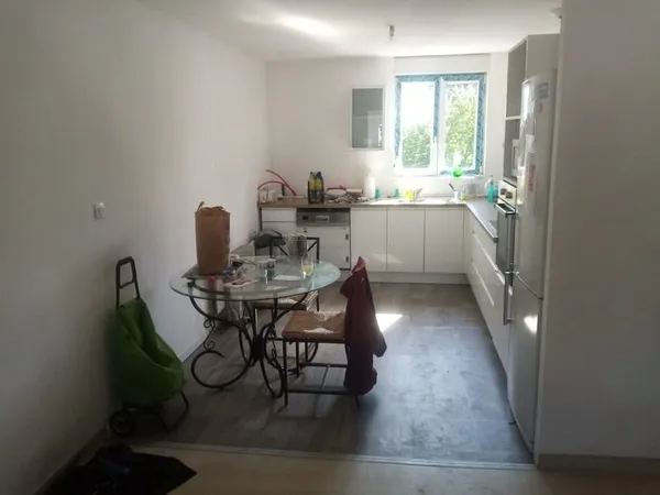 IMMEUBLE DE RAPPORT A FINIR DE RENOVER