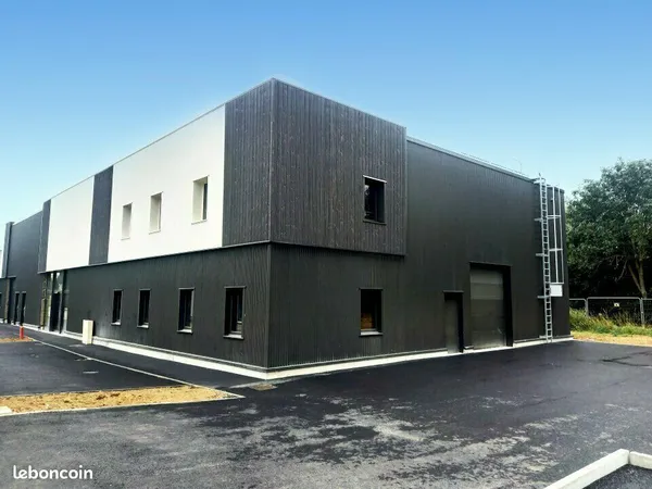 LOCAL D'ACTIVITE 1116 m² CORMELLES LE ROYAL