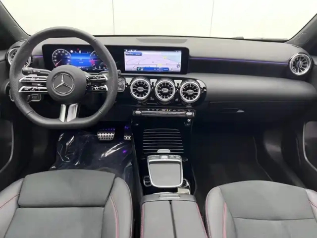 Mercedes Classe A 200 d amg line — photo 11