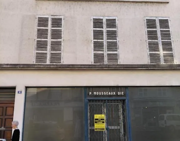 Immeuble 77 m²