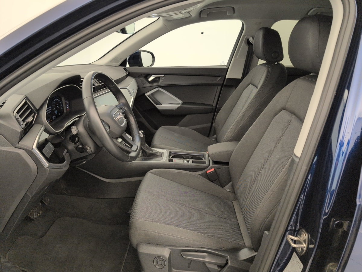Audi Q3 — photo 16