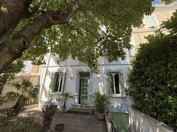 Maison 8 pièces 212 m²