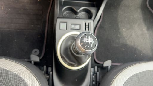 Renault Twingo 0.9 TCe 90 - Limited – 2017 – 75596 km – Essence – Boîte Manuelle — photo 23