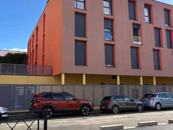 Studio 1 pièce 21 m²
