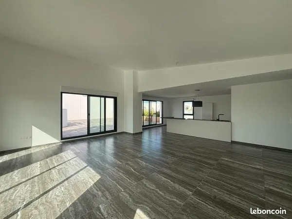 Appartement 4 pièces 151 m²