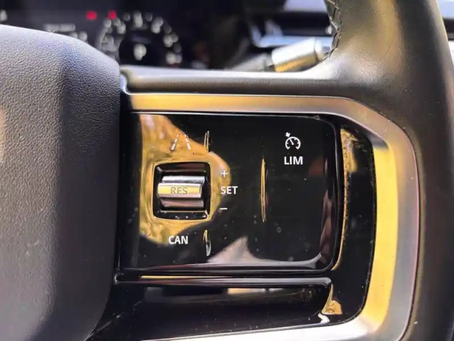 Land Rover Range Rover velar 2.0l p400e phev 404ch — photo 13