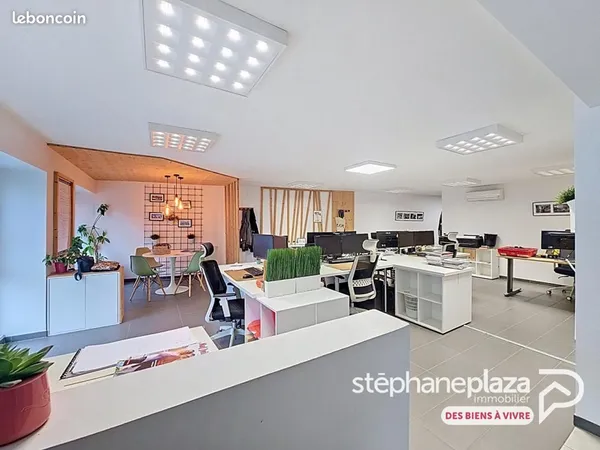 Local commercial 209 m²
