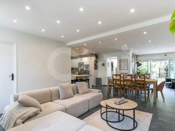 Maison 6 pièces 126 m²