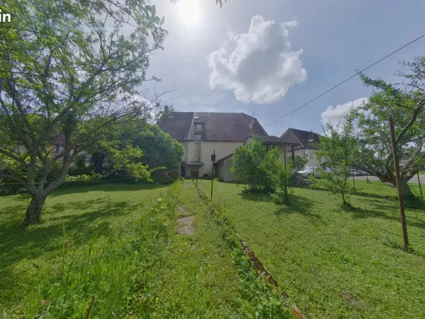 Maison de village 6 pièces 220 m²