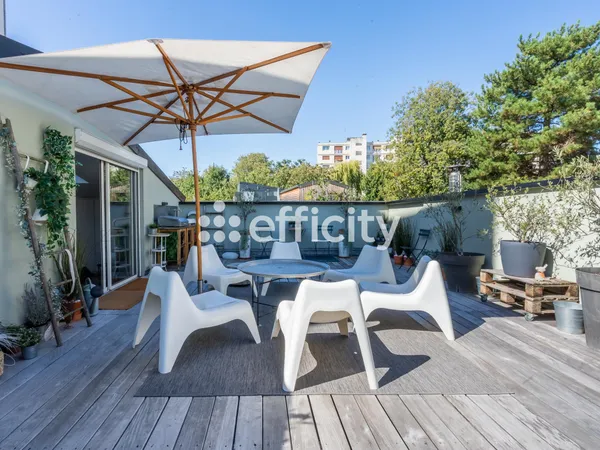Maison 10 pièces 259 m²