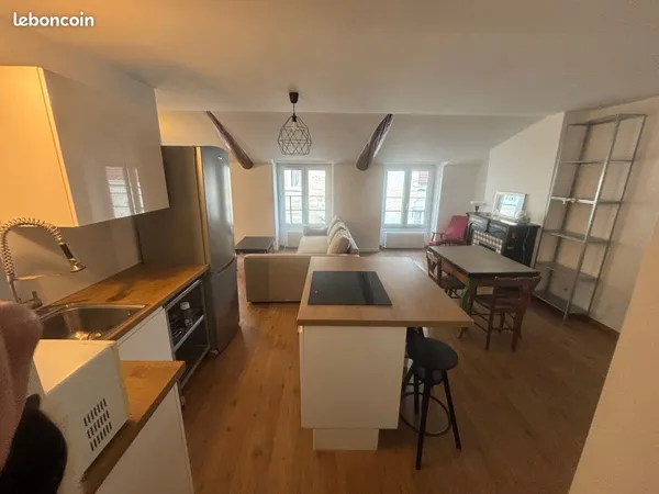 Hyper centre f2 meuble