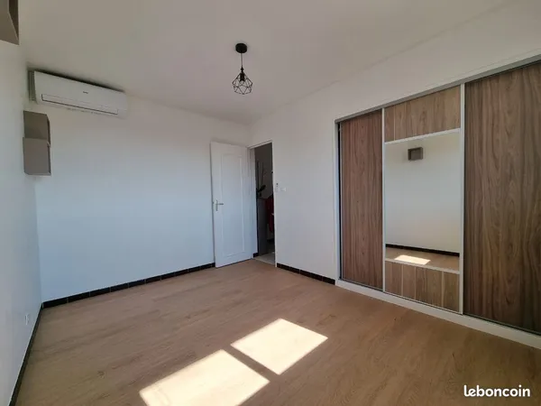 Colocation Chambre 4p 80m2 vue mer Le Cannet proche Grand leclerc et climatisé
