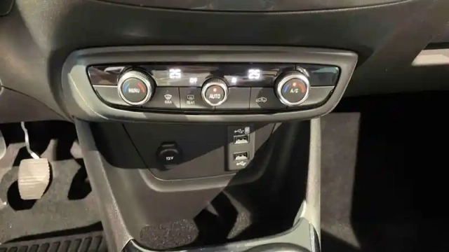 Opel Crossland 1.2 turbo 110 ch bvm6 — photo 21