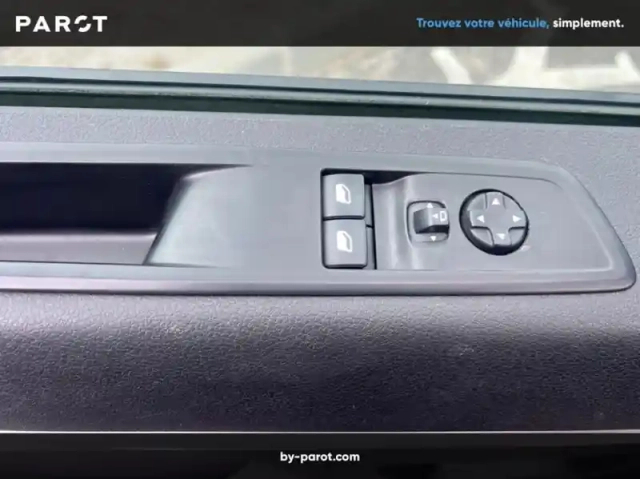 Peugeot Expert fourgon fg standard 2.0 bluehdi 180ch s&amp;s cabine approfondie fixe asphalt eat8 — photo 6