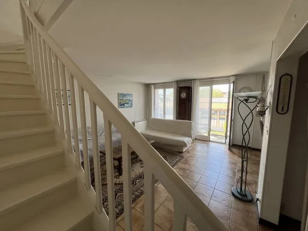 Appartement de type V avec balcon et garage