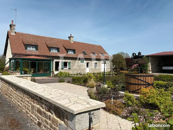 Longère 7 pièces 150 m²