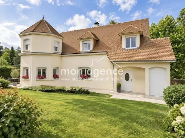 Maison 6 pièces 160 m²
