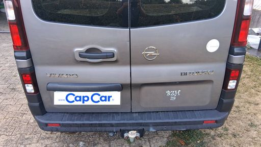 Opel Vivaro Combi 1.6 CDTi BiTurbo 125 - Pack Clim + – 2017 – 126133 km – Diesel – Boîte Manuelle — photo 26