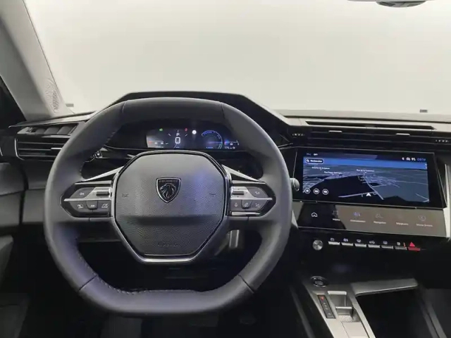 Peugeot 308 hybrid 145 e-dcs6 — photo 22