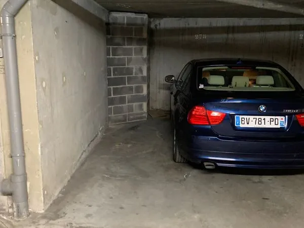Parking moto en sous-sol Vieux Lille