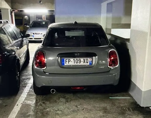 Garage/Parking
