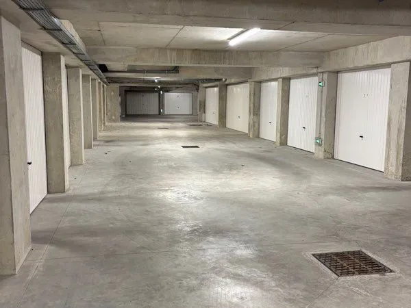 Location d'un grand box sécurisé à Reims/Tinqueux