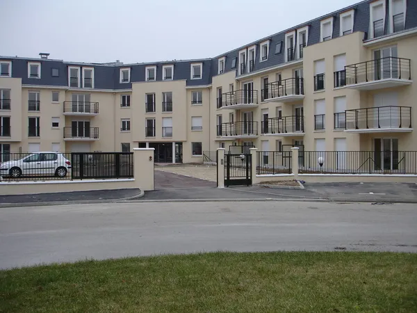 2 pièces résidentiel accès facile à Paris