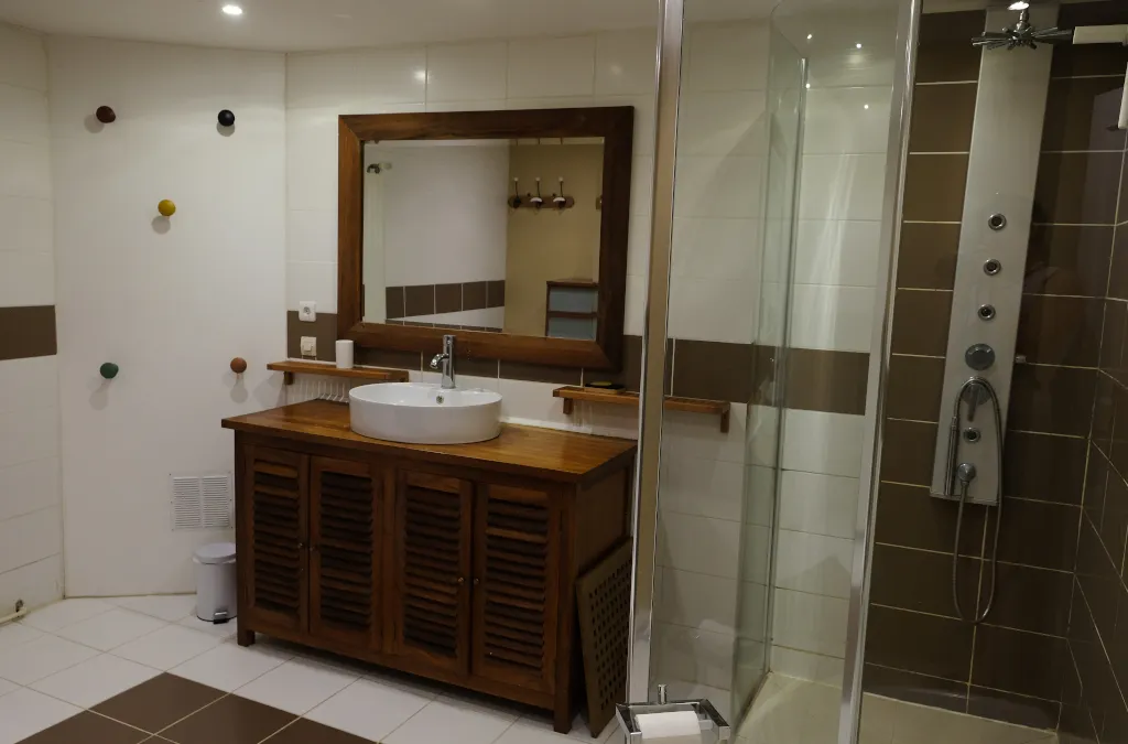 Photo 10