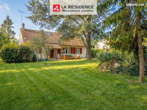 Maison 5 pièces 140 m²