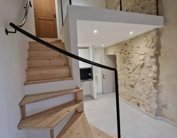Studio mezzanine