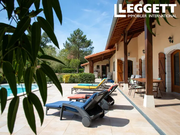 Grande maison familiale avec piscine, 5 chambres, au calme proche Labastide-d?Armagnac