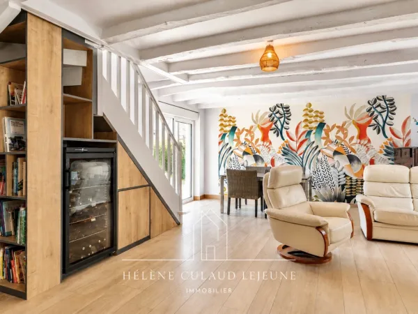 MAISON EN PIERRE - 97 m² - SÉNÉ (PORT ANNA)