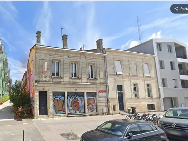 Local commercial 270 m²