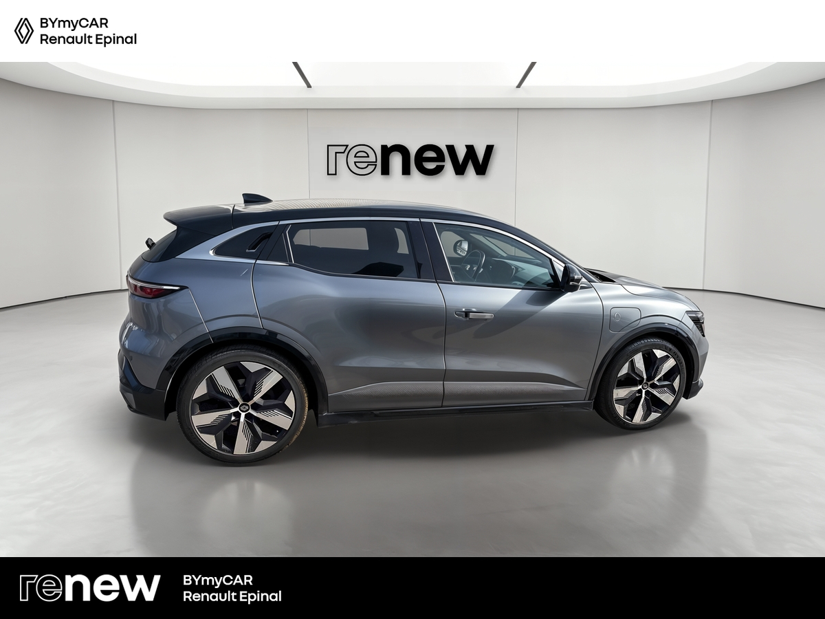Renault Megane E-Tech EV60 220 ch super charge — photo 6