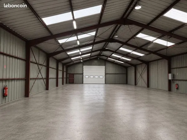 Local industriel 480 m²