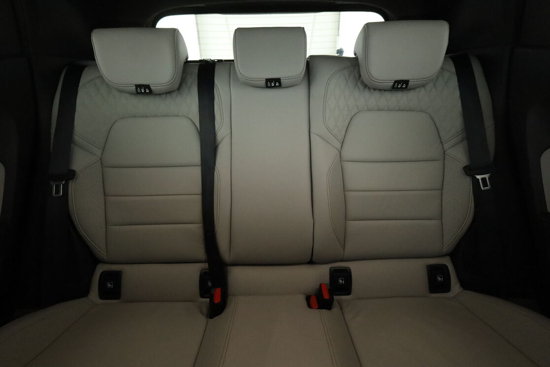 Renault Clio 1.6 E-Tech Initiale Paris — photo 13