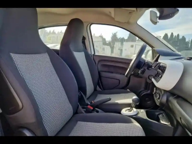 Renault Twingo e-tech electric life r80 achat intégral - 21my — photo 10